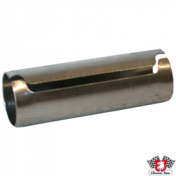 Fitting sleeve, rubber mount