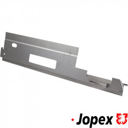 Outer sill, in front of rear wheel, left