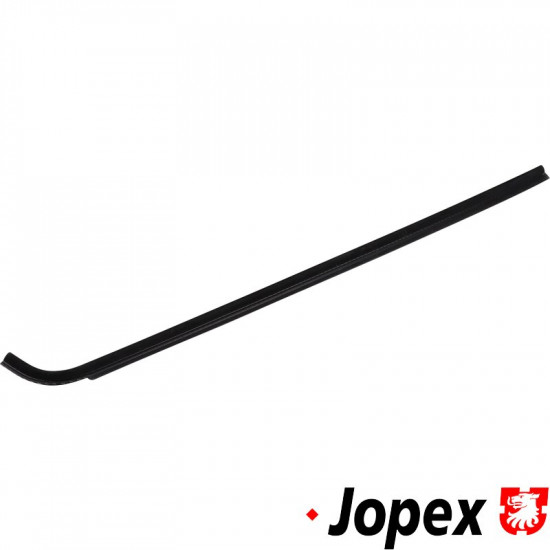 Door window scraper, outer, left. For models with chrome moulding