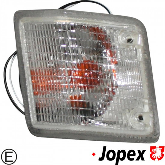 Indicator, front, white, with E-mark, left