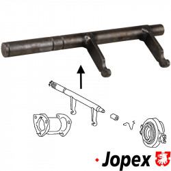 Operating shaft for clutch