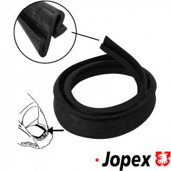 Rear engine compartment seal