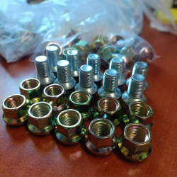 Lug nut, Porsche Style, zinc, M14x1.5 mm, ball seat, bulk